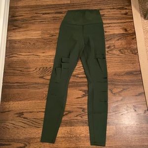 Alo Ripped Front Leggings